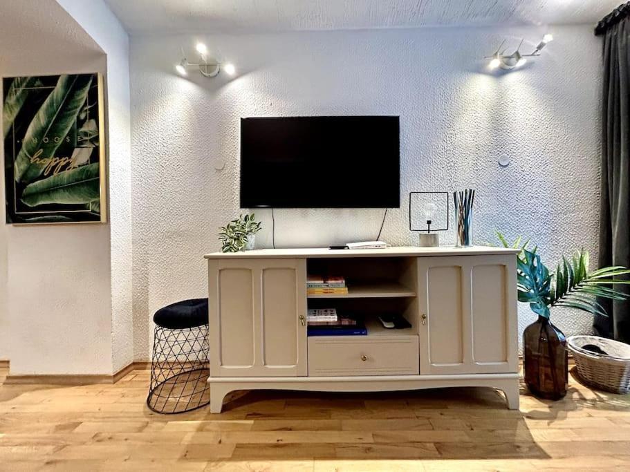 Charming Appartment 3-Min Walk To Old Town - Free Parking Ljubljana Exterior photo